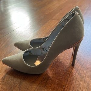 TED BAKER suede heel, size 39.5, gray